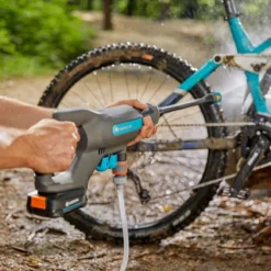 Gardena Accu Reiniger AquaClean-zonder Accu -Aanbiedingen Hof Lente Winkel 4078500053495 gardena accu reiniger aquaclean solo 9.390