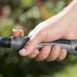 Gardena Combi-System Handhark Hartvormig 2 Tanden 8 Gardena Combi-System Handhark Hartvormig 2 Tanden -Aanbiedingen Hof Lente Winkel 8911 20 gardena combi system handhark hartvormig 2 tanden 3.60 3