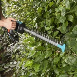 Gardena EasyCut 420/45 Elektrische Heggenschaar 6 Gardena EasyCut 420/45 Elektrische Heggenschaar -Aanbiedingen Hof Lente Winkel 9830 20 gardena easycut 42045 elektrische heggenschaar 2.64 3